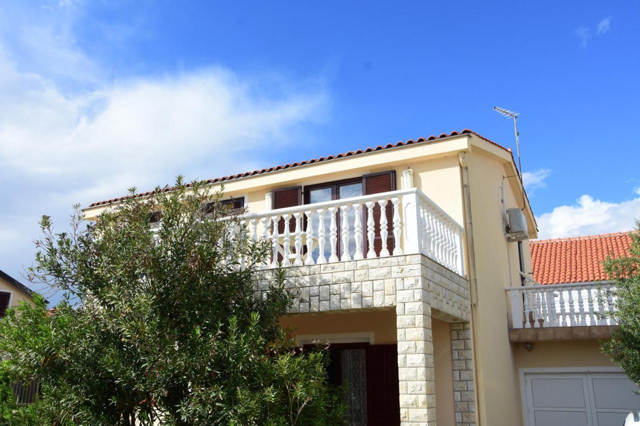 Apartments Zana Вир Экстерьер фото