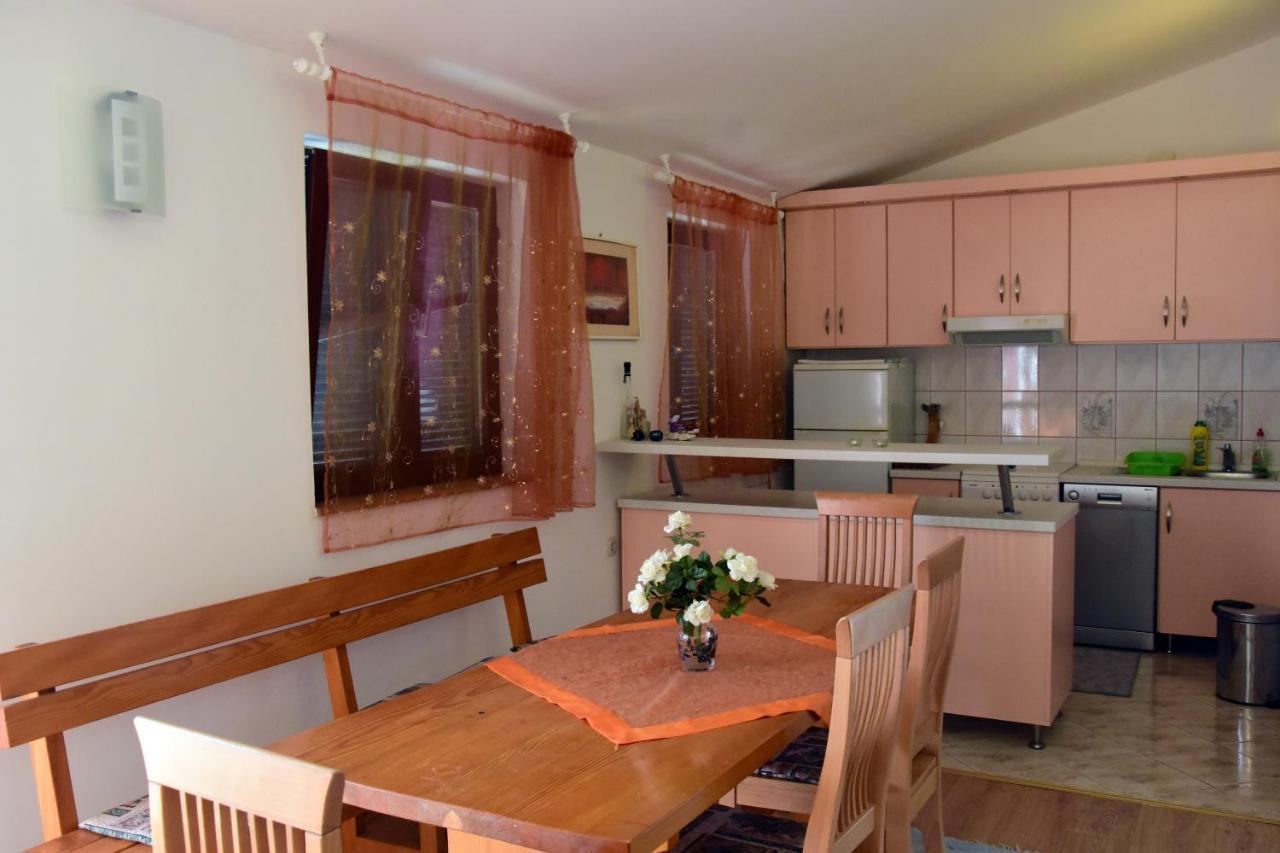 Apartments Zana Вир Экстерьер фото