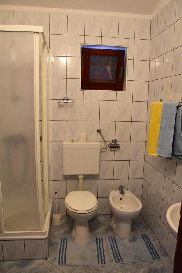 Apartments Zana Вир Экстерьер фото